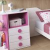 Dormitorio infantil con cuna convertible