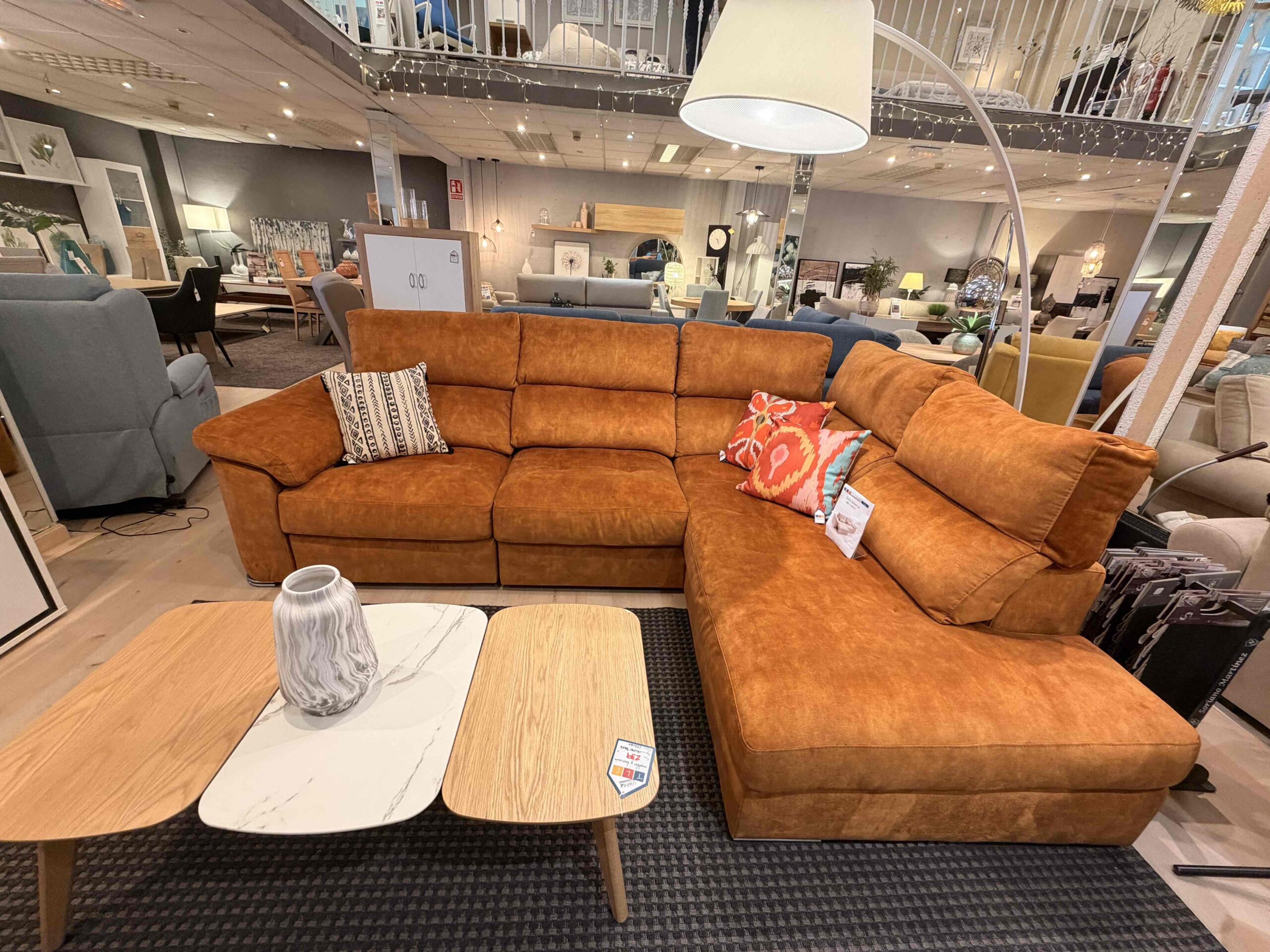 SOFÁ CHAISELONGUE TERMINAL CARROS - Imagen 3