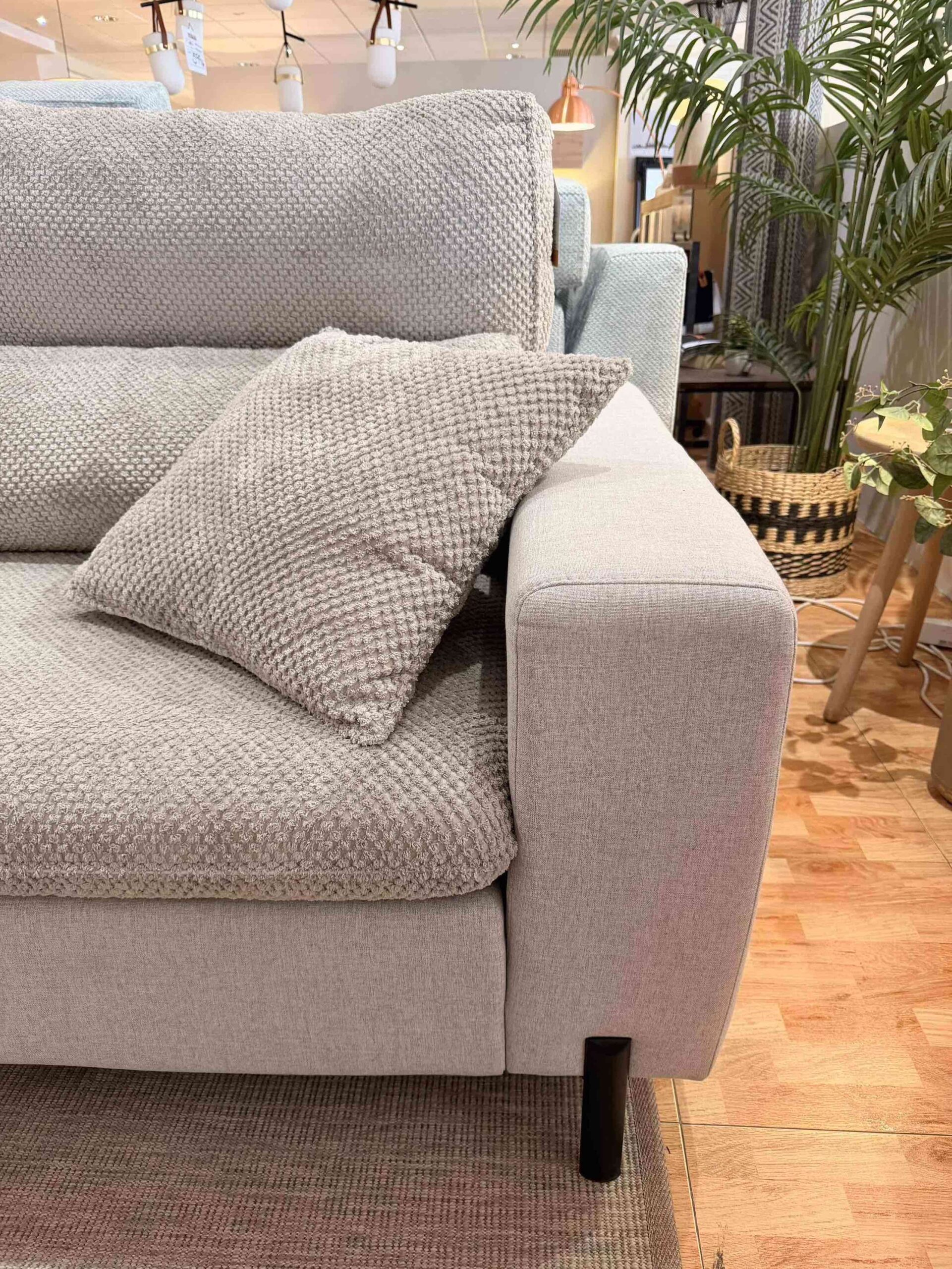 SOFÁ LINEAL CARROS CORA - Imagen 4