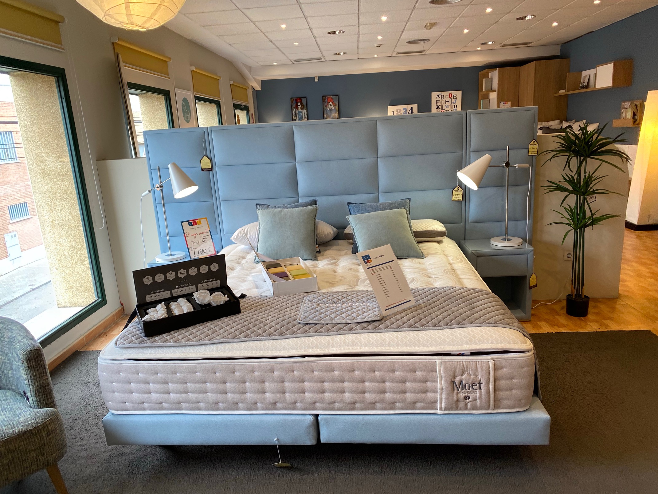 Dormitorio tapizado | Muebles Toscana