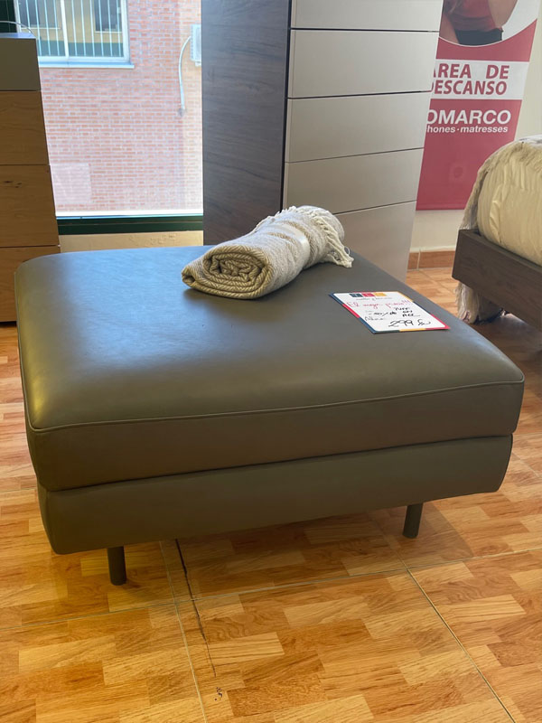 PUFF EN PIEL | Muebles Toscana